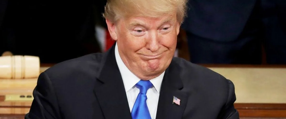 Screenshot_2020-06-27 10 of Trump's most embarrassing gaffes.png