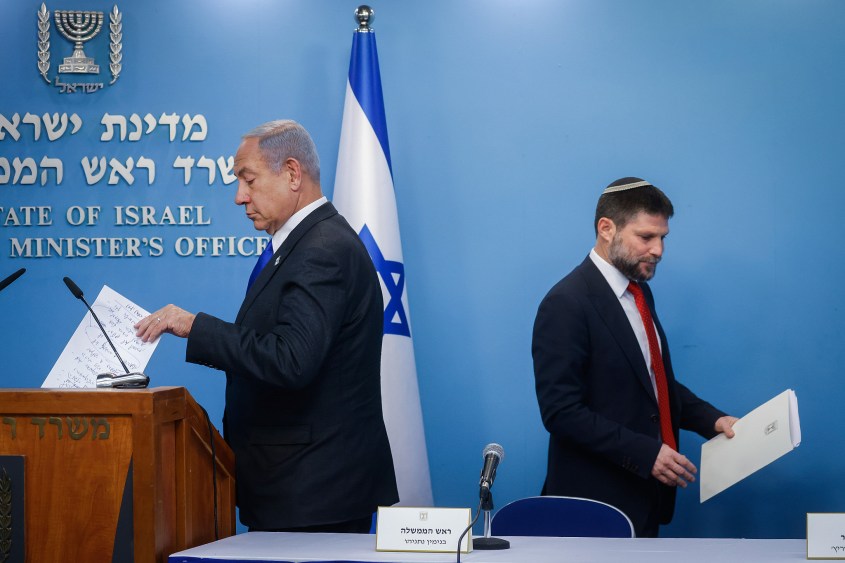 Israeli Prime Minister Benjamin Netanyahu gives a press conference with Minister of Finance Bezalel Smotrich at the Prime Minister's office in Jerusalem, January 11, 2023. (Olivier Fitoussi/Flash90)
