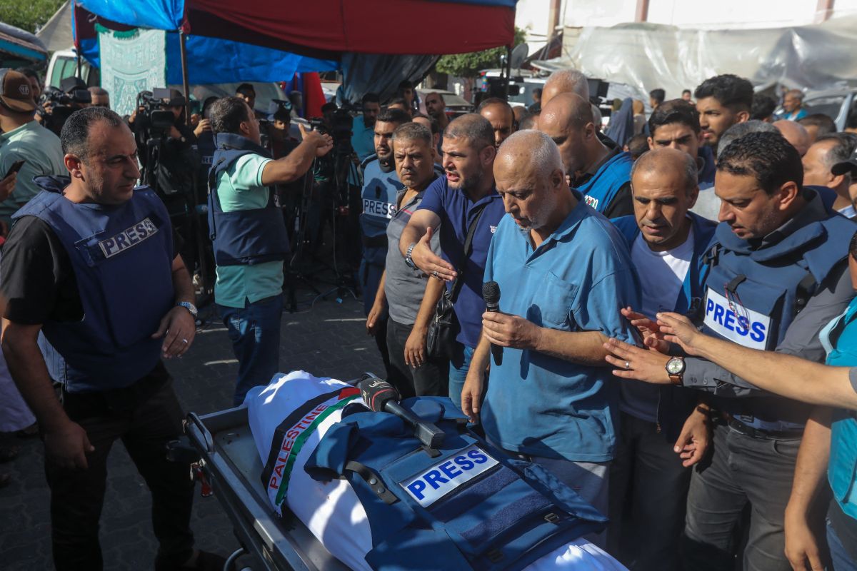 funeral of Palestine TV correspondent